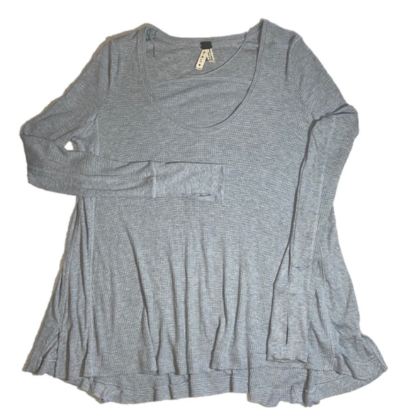 Free People We The Free Waffle Tunic Top Small Oversized Thumbholes Flowy Light - Picture 1 of 7